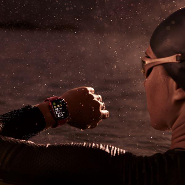 Apple Watch Series 9 45mm (LTE) Viền nhôm - Dây quấn thể thao